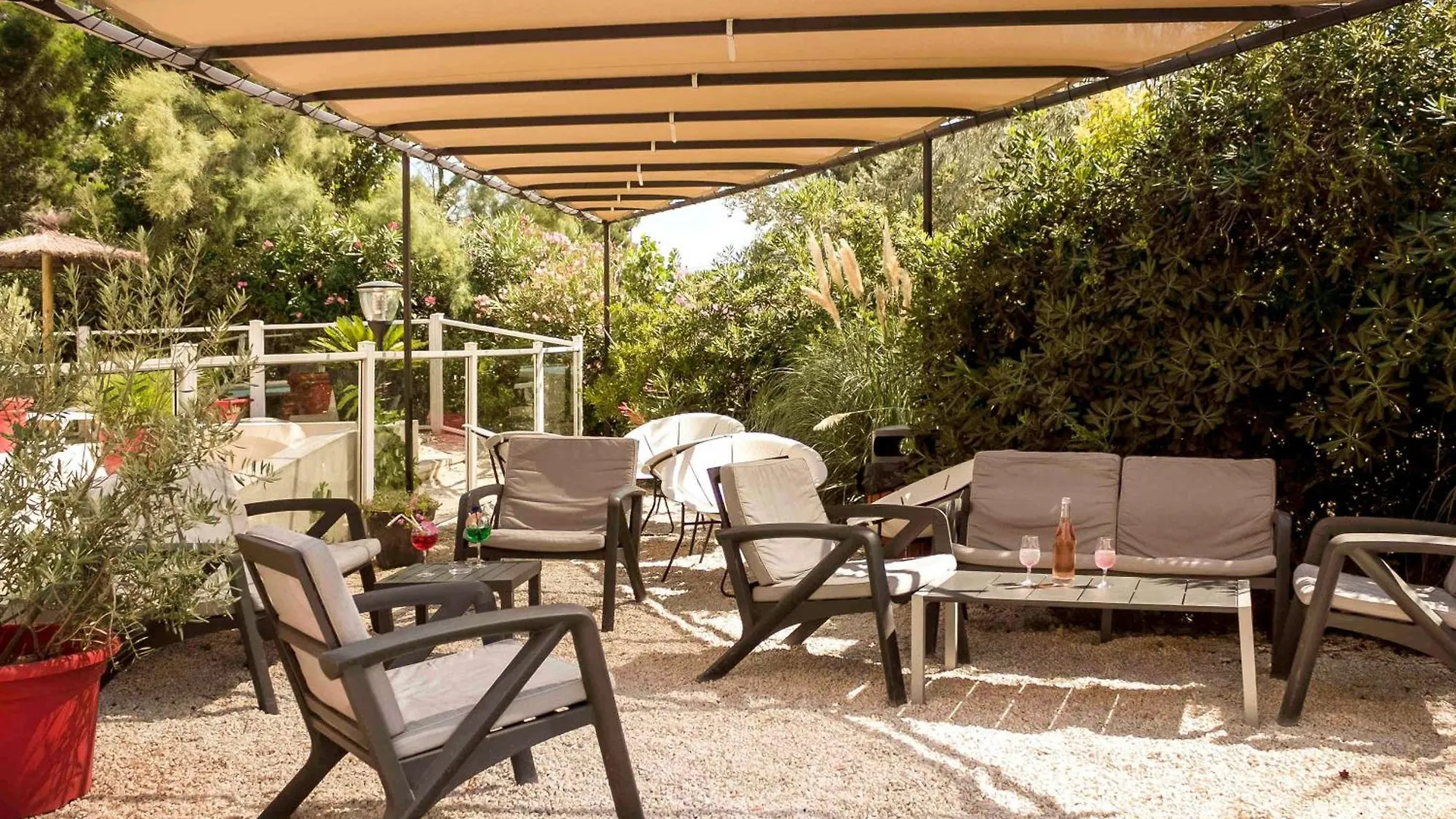 ***  מלון מריניאן Ibis Marseille Provence Aeroport צרפת