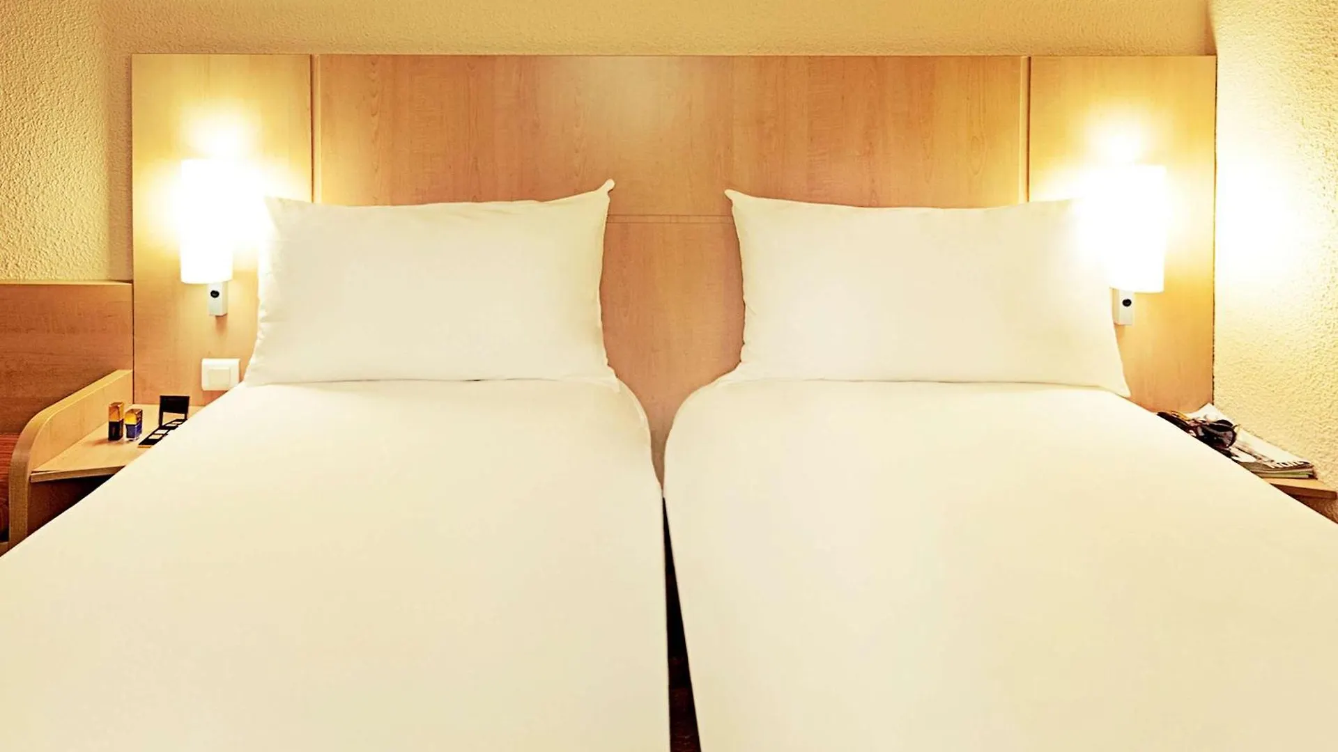Hotel Ibis Marseille Provence Aeroport Marignane
